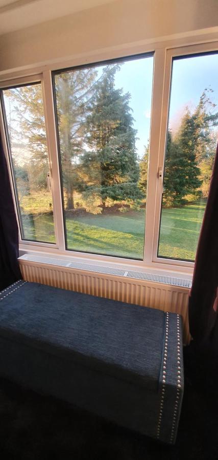 Contemporary Dublin Suite With Hot Tub Lispapple Cross Roads Exterior foto
